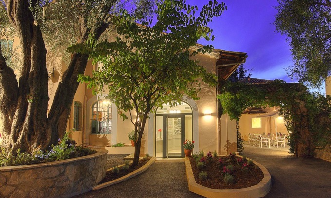 California - Pezou Hotel | La Bastide de l'Oliveraie