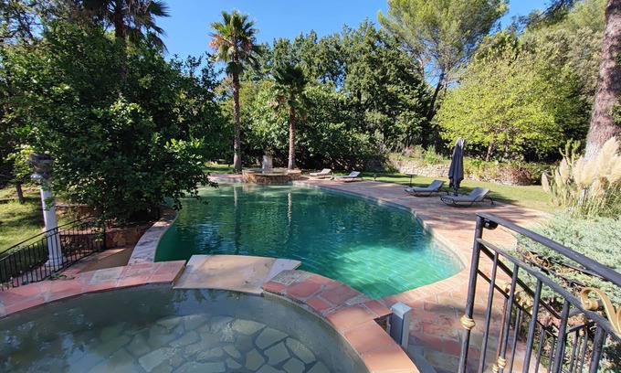 Draguignan Villa | La Bastide des Oliviers