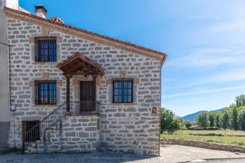 Navaluenga House | La Bodega de Gredos
