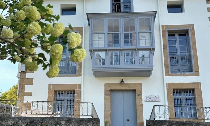 Reocin Villa | La Casa de los Miradores en Rudaguerann