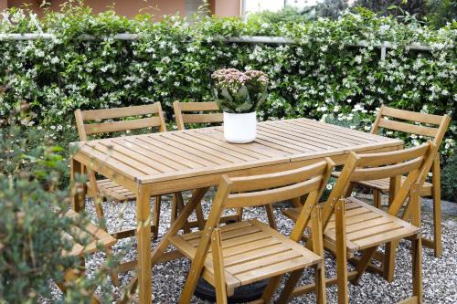 Sturla Apartment | La Casetta - Gaslini e Boccadasse - private parking & garden