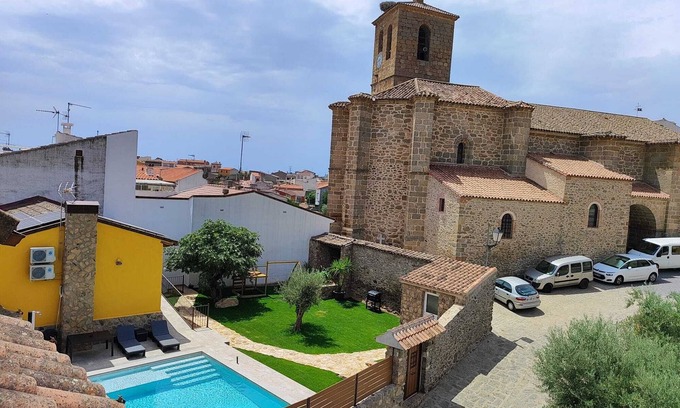 Castillo de Bayuela Cottage | La Casita de Ra. Casa Ideal Para Familias o Amigos