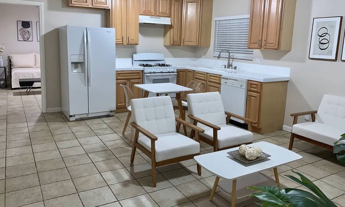 Ventura House | La Casita Española-Charming 2-bedroom house in brilliant Ventura