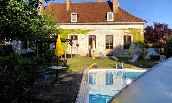 Saint-Sauveur-en-Puisaye House | La chambonnette