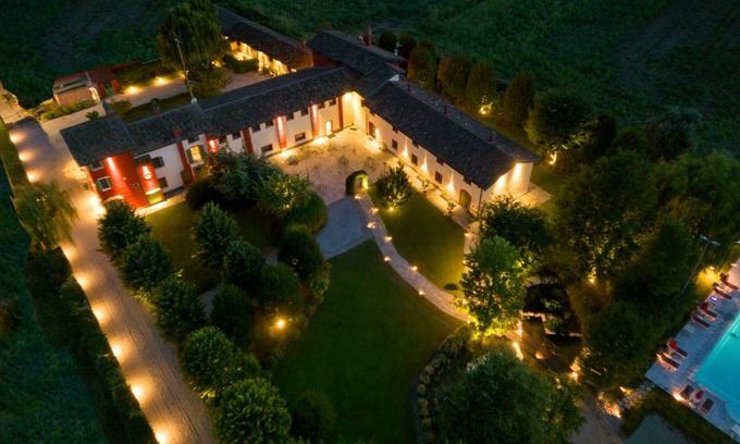 Moscazzano Hotel | La Corte San Lorenzo