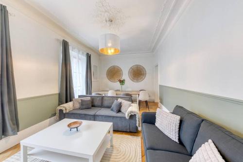 Notre-Dame Apartment | « La cour royale » appartement prestigieux à 50m du château de Versailles