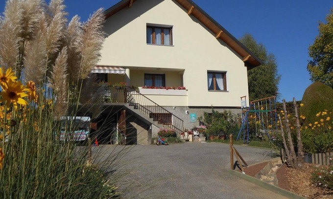 Champagne-en-Valromey House | La Croix D'charron - Champagne-en-valromey