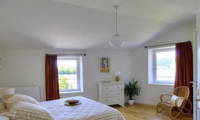 Condrieu House | La Decize - CONDRIEU