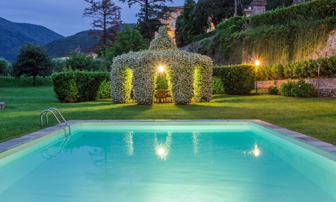 Badia Cantignano House | La Dimora dell'Inventore Luxury B&B