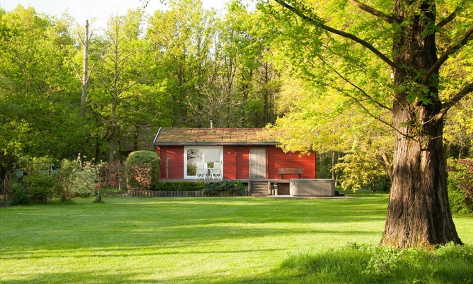 Knesselare Ski Chalet | La Dolce Vita cosy chalet in the middle of nature with sauna and jacuzzi