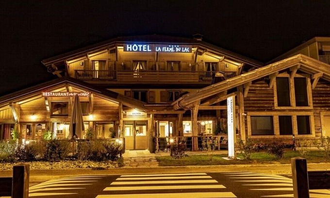 Thyez Hotel | La Ferme Du Lac