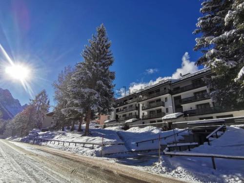 Folgarida Apartment | La Finestra sul Brenta con POSTO AUTO PRIVATO AL CENTRO di MAD di Campiglio CIPAT O22233-AT-O13262