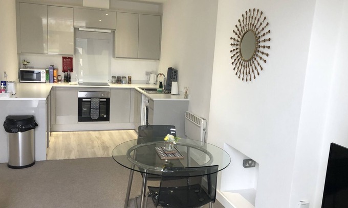 Rushmoor District Apartment | La Fontaine Court Apartments