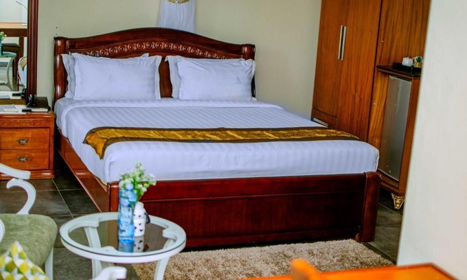 Kampala Hotel | La Grande Hotel