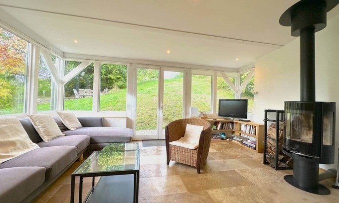 Montoillot House | La Grange 4/5 personnes