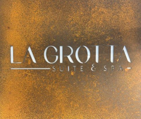 Borgo Vecchio House | La Grotta Suite & Spa