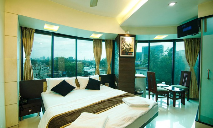 Kurla West Hotel | LA Hotel Metro