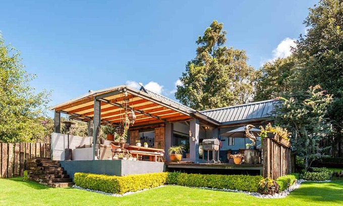 Valle de Bravo House | La Jinca: Cabaña en San Simón con naturaleza