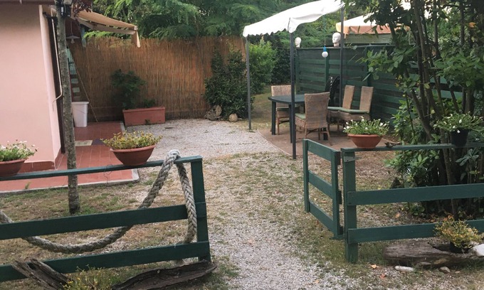 Marina di Pietrasanta Apartment | La Lagottina by the sea