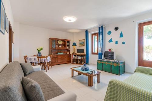 Stintino House | La Lampara - Casa Panoramica 4 Km dalla Pelosa