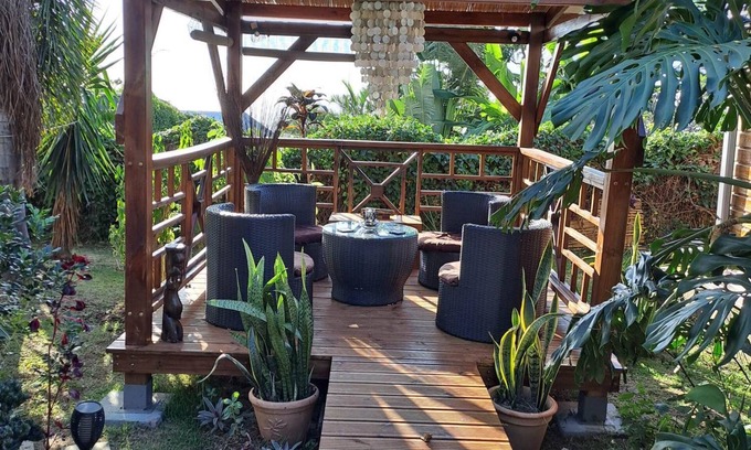 Bois de Nefles Ski Chalet | LA LIANE DE JADE ST PAUL- Ylang Ylang Lodge