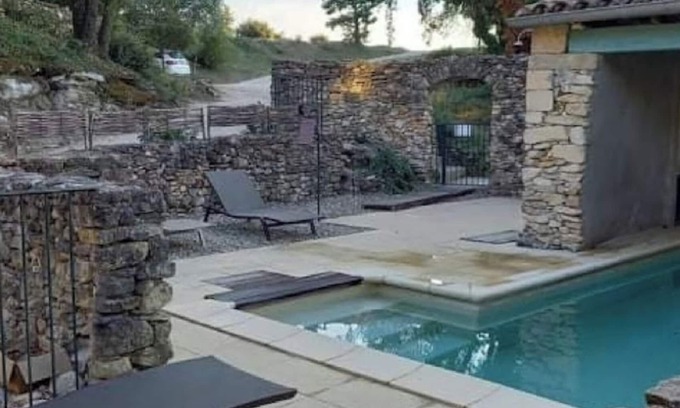 Grignan Apartment | La Linaigrette