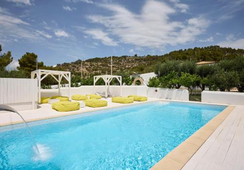 Mattinata Hotel | La Locanda Del Carrubo