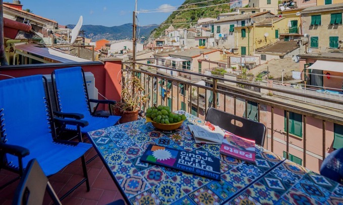 Vernazza Apartment | La Maison de la Mer with Terrace and AC