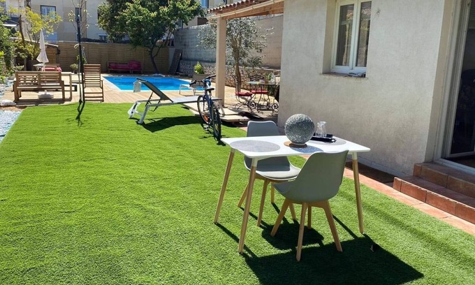 La Capelette Apartment | La Maisonnette studio sur courl parking