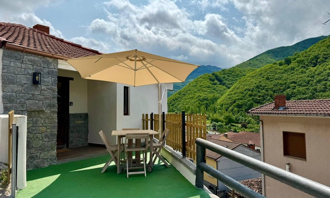 Llanos House | La Melera Village House in Asturias CA-1747-AS