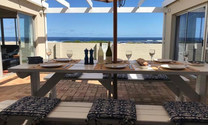 Sandbaai House | La Mer, a beautiful beachfront home in Sandbaai