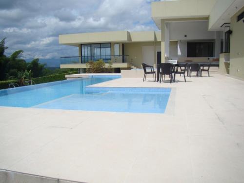 Montenegro Villa | La Montaña Mágica