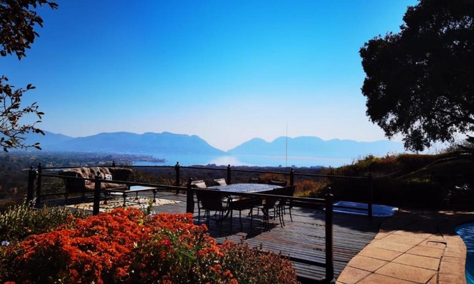 Hartbeespoort Cabin | La Montagne Guest Lodge