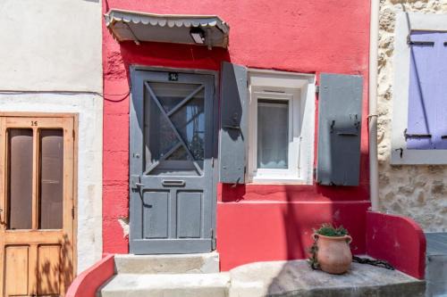Portel-des-Corbieres House | La petite Maison Rouge