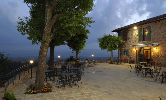 Pietrapiana Bed & Breakfast | La Pietra Piana Restaurant /Bed & Breakfast