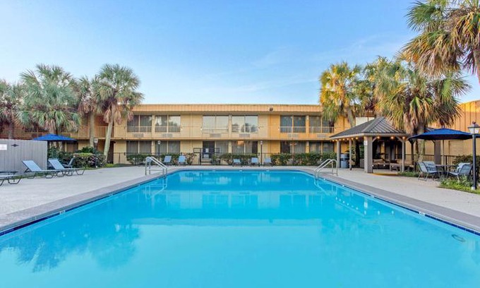 Slidell Hotel | La Quinta Inn by Wyndham New Orleans Slidell