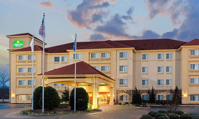 Stillwater Hotel | La Quinta Inn & Suites by Wyndham Stillwater-University Area