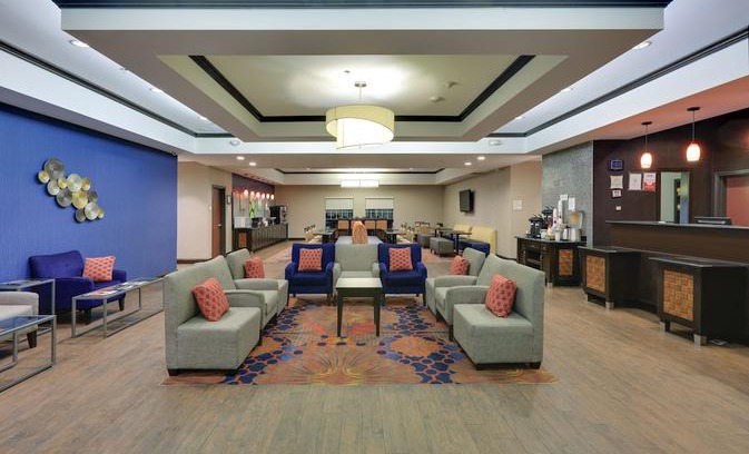 Denton Hotel | La Quinta Inn & Suites Denton-University Drive