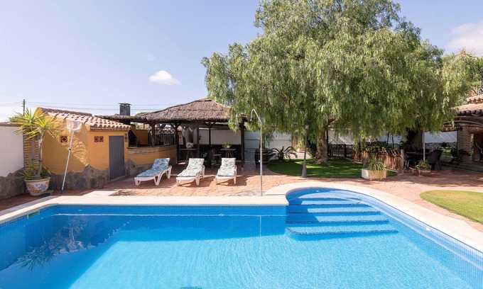 Los Franceses-la Vega Villa | La Redondela - Four Bedroom Villa, Sleeps 7