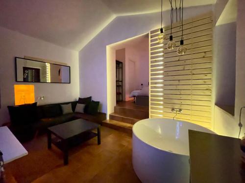 Norma House | La Stalla e il Fienile suites viste mozzafiato