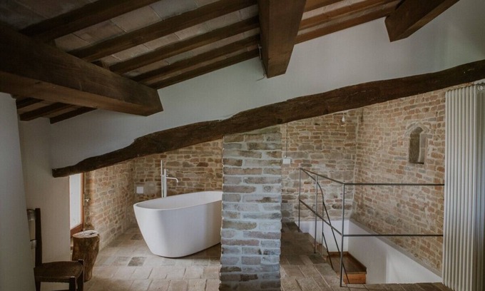 Arcevia Apartment | La suite in piazza in Borgo Loretello