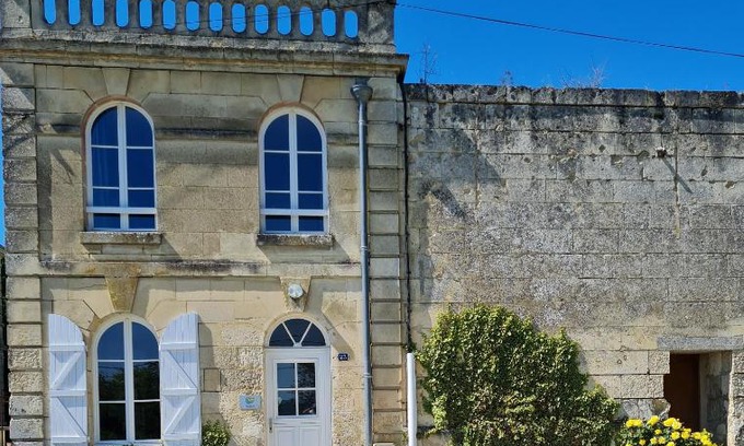 Septmonts House | La Tour L'évêque gite 3 chambres 5 pers 5 km Soissons