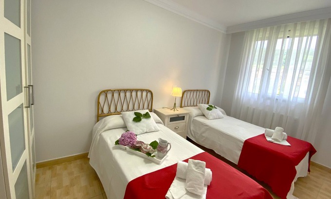 San Miguel de Meruelo Apartment | La Venera 2830- con 3 dormitorios, piscina, ascensor y garaje