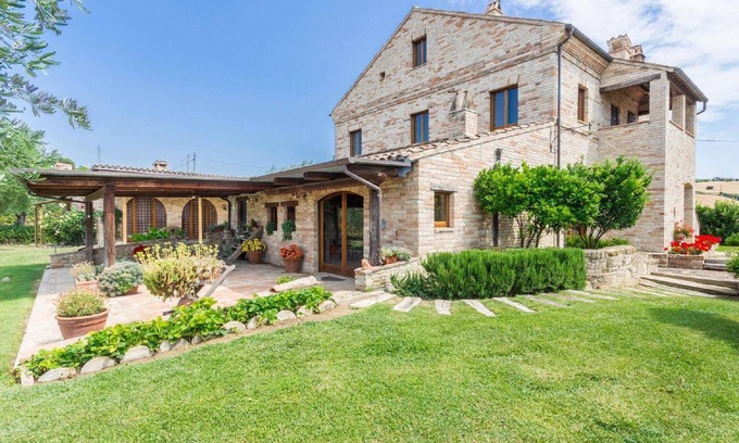 Fermo House | La Villa degli Ulivi - Country villa with private pool