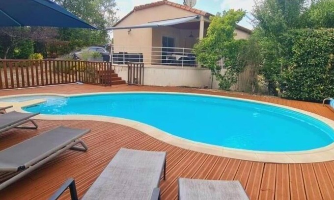 Le Montat House | La Villa des Chênes - LE MONTAT