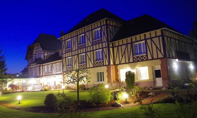 Aumale Hotel | La Villa des Houx