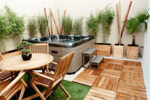 Mulhouse Apartment | La Villetta SPA -logement atypique
