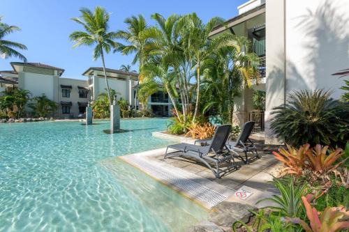 Port Douglas Apartment | Lagoon Hideaway - Swim out Nook at Temple Resort
