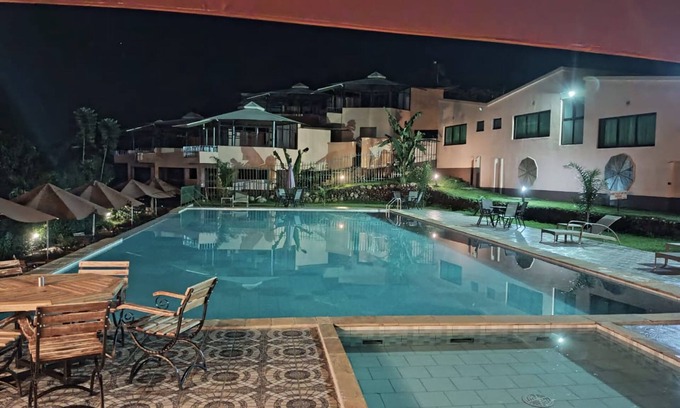 Kutus Hotel | Lagoon Resort & Spa