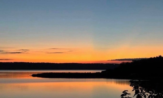 Peoria Heights House | Lake front property/private beach